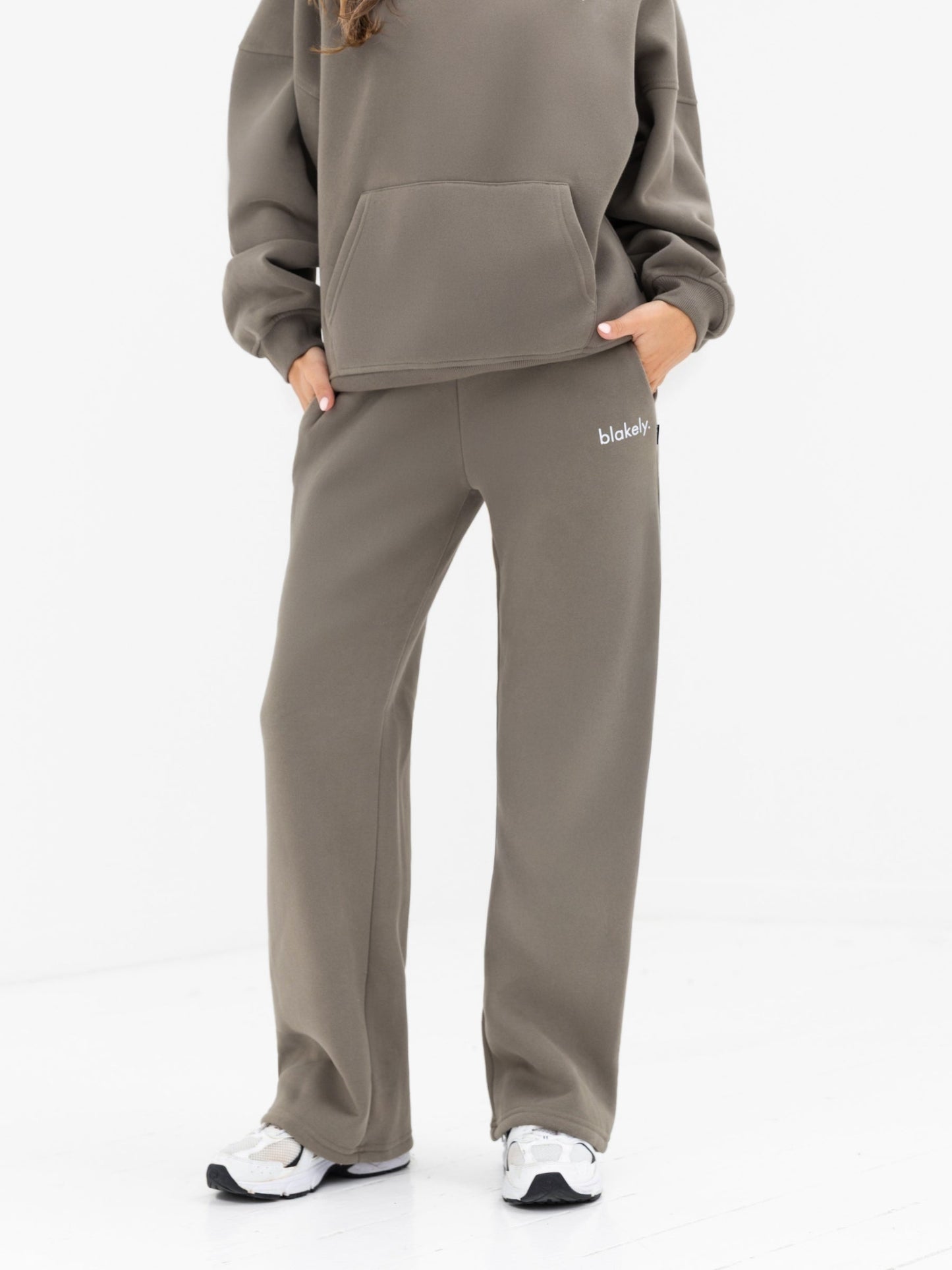Lexi Wide Leg Sweatpants - Safari Green